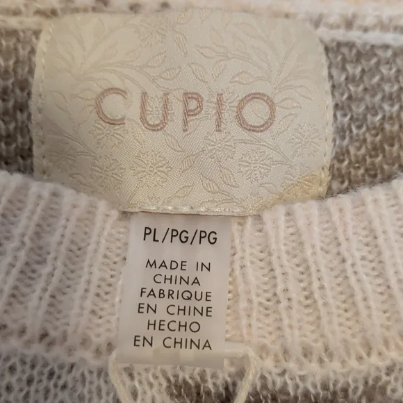 Cupio NWT Cozy Knit Sweater Neutral Floral Pattern Soft Pullover Size PL - Picture 3 of 7
